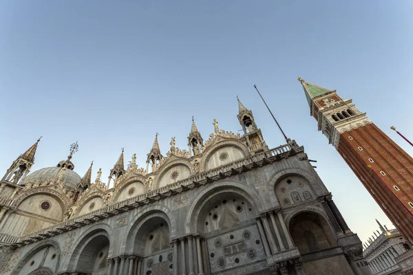 Венеция Италия 2022 Базилика Святого Марка Венеции Летним Вечером — стоковое фото