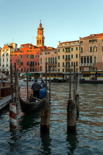 Venise Italie 2022 Grand Canal Venise Gondole Lors Une Soirée — Photo