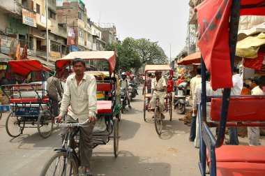 üç tekerlekli bisiklet rickshaws sokakları delhi üzerinde