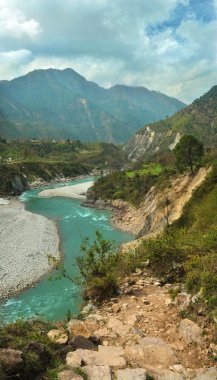 dağ alaknanda nehire gaucher