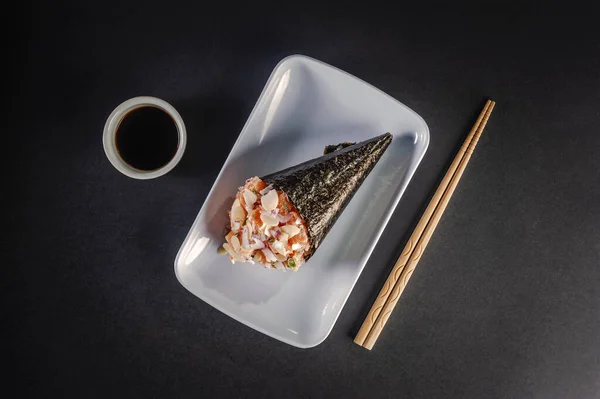 Salmon Temaki Almond Blades Purple Onion White Plate Black Background — Stock Fotó