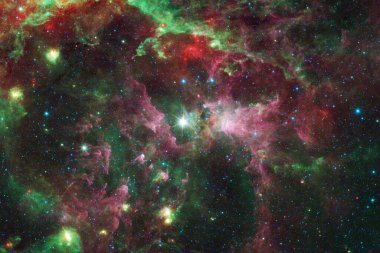 Derin uzayda bir yerde güzel bir galaksi. Kozmik duvar kağıdı. Bu görüntünün elementleri NASA tarafından desteklenmektedir