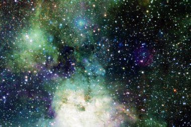 Derin uzayda bir yerde güzel bir galaksi. Kozmik duvar kağıdı. Bu görüntünün elementleri NASA tarafından desteklenmektedir