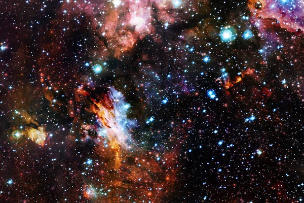 Yıldız kümesi. Starfield. Nebula. Bu görüntünün elementleri NASA tarafından desteklenmektedir.