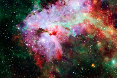 Derin uzayda bir yerde güzel bir galaksi. Kozmik duvar kağıdı. Bu görüntünün elementleri NASA tarafından desteklenmektedir