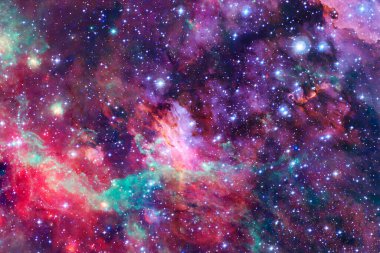 Derin uzayda bir yerde güzel bir galaksi. Kozmik duvar kağıdı. Bu görüntünün elementleri NASA tarafından desteklenmektedir