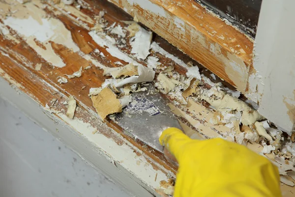 Old window restoration — Stock Photo, Image