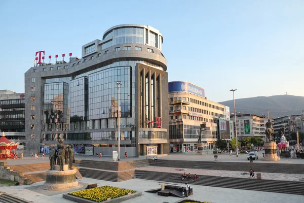 t hareket eden Üsküp bina