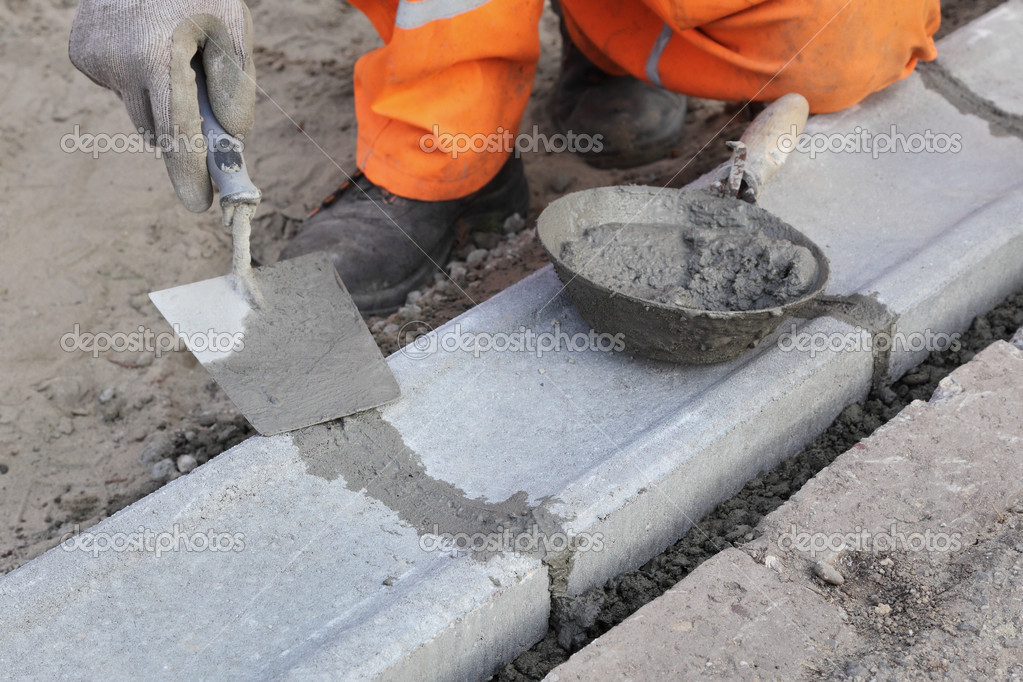 Mason using trowel Stock Photo by ©simazoran 42980521