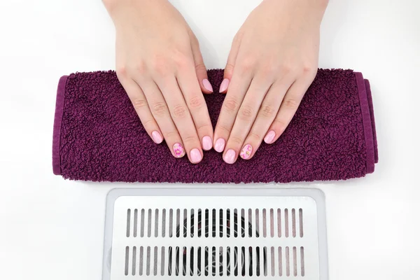 Beauty treatment of fingernails — Stock Photo, Image