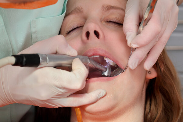 Dental procedure, drilling tooth