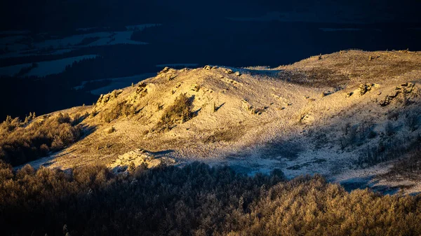 Dağların Çarpıcı Kış Manzarası Bieszczady Ulusal Parkı Karpatlar Polonya — Stok fotoğraf