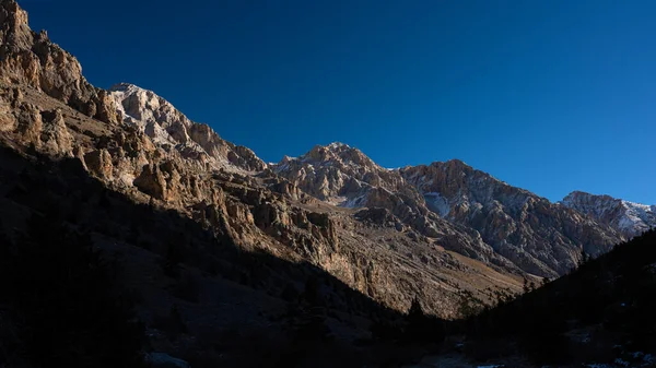 Nefes Kesici Dağ Manzarası Emli Vadisi Taurus Dağları Aladaglar Ulusal — Stok fotoğraf