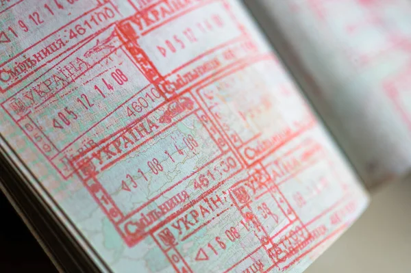 Ουκρανικά Συνοριακά Γραμματόσημα Στο Διαβατήριο — Φωτογραφία Αρχείου