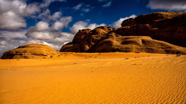Выдающийся Горно Пустынный Пейзаж Вади Рам Иордания — стоковое фото