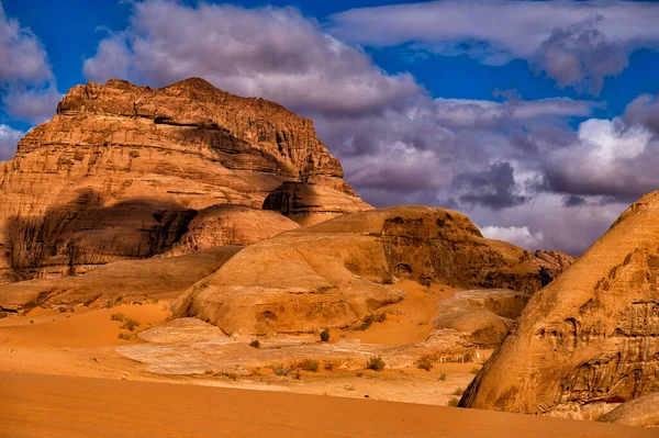 Paysage Désertique Montagneux Exceptionnel Aire Protégée Wadi Rum Jordanie — Photo