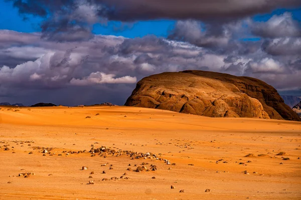 Een Prachtig Woestijn Berglandschap Wadi Rum Beschermd Gebied Jordanië — Stockfoto