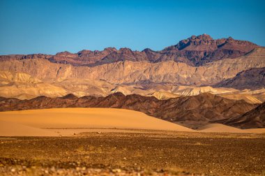 Güney Ürdün 'de çöl ve dağlar.