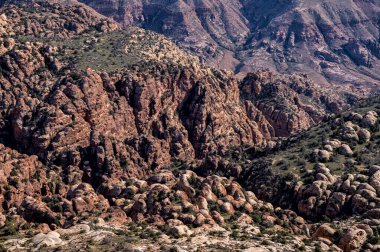 Güzel çöl dağları manzarası. Vadi Dana, Ürdün.