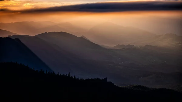 Закат Горах Рарау Восточные Карпаты Румыния — стоковое фото