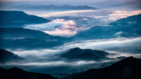 Wschód Słońca Górach Rarau Karpaty Wschodnie Rumunia — Zdjęcie stockowe
