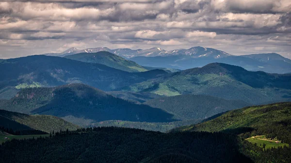 Góra Hoverla Pasmo Czarnohory Najwyższy Szczyt Ukrainy Widziany Gór Maramures — Zdjęcie stockowe