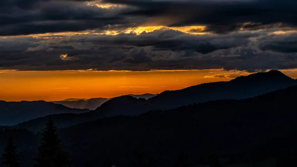 Zonsondergang Vanaf Prislop Pass Rodna Rodnei Mountains Karpaten Roemenië — Stockfoto