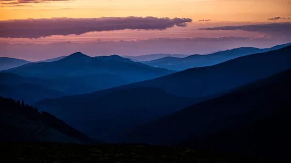 Sunrise Prislop Pass Maramures Rodna Mountains Carpathians Romania — Stock Photo, Image