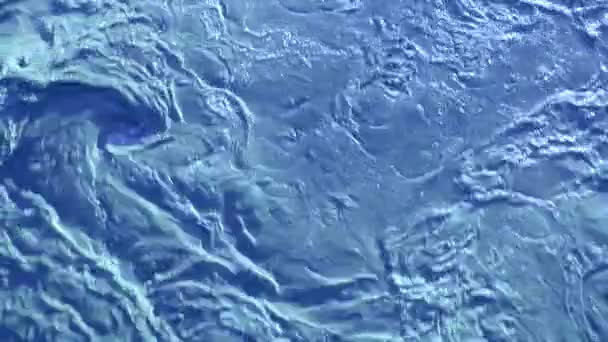 Movimiento de agua azul — Vídeo de stock