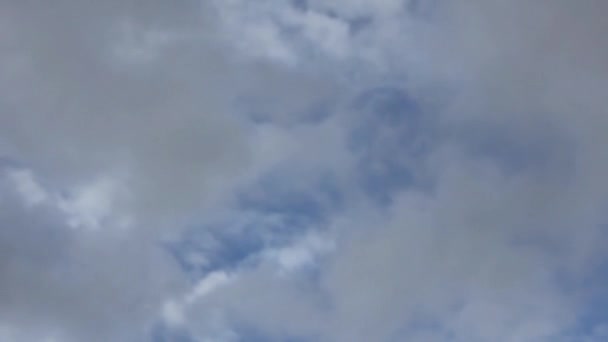 Bewegende wolken regen — Stockvideo