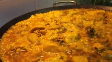 tavuk paella