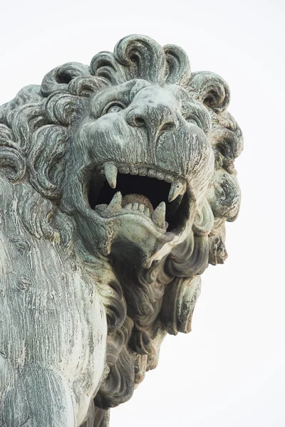 狮子雕像 免版税图库照片