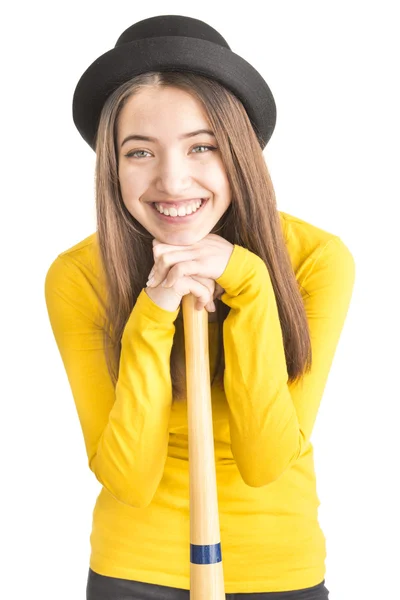 Aantrekkelijke jonge vrouw met honkbalknuppel — Stockfoto