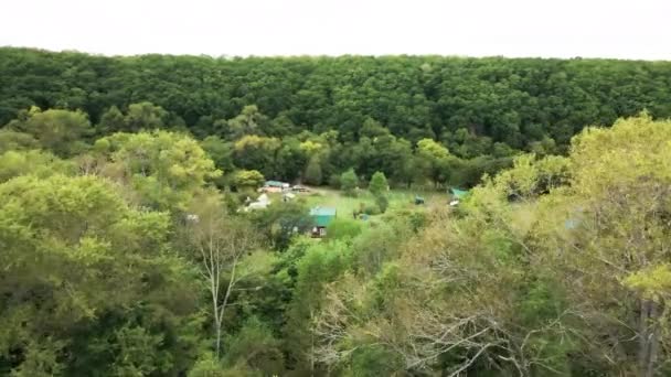 Pueblo Ruso Bosque Verano Vista Desde Arriba Casas Residenciales Madera — Vídeos de Stock