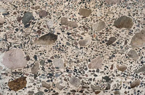 Eski duvar küçük ve büyük granit taş — Stok fotoğraf