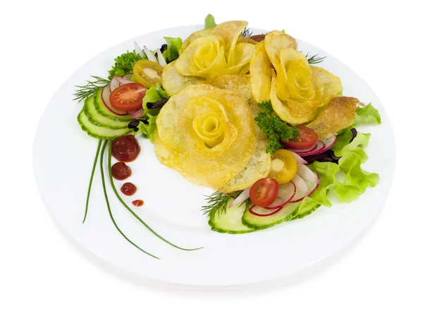 法式炸薯条配沙拉上 wh 板上的玫瑰的形式 图库图片