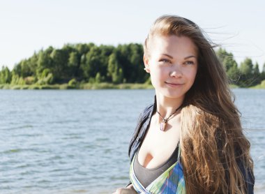 Genç, güzel, seksi bir kadının portresi