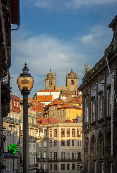 Vista Ciudad Oporto Portugal Con Catedral Cima Colina — Foto de Stock