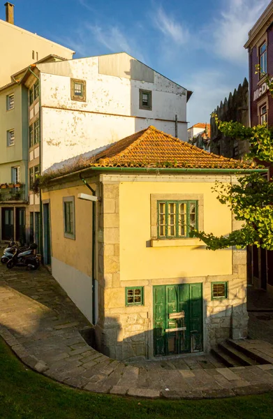 Derelict Ancient Building Mieście Porto Portugalia — Zdjęcie stockowe