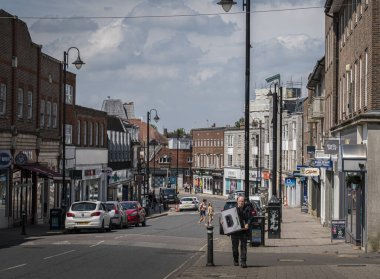Doğu Grinstead, Batı Sussex, İngiltere 'deki Londra Yolu' nun sokak manzarası