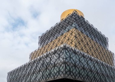 Birmingham, İngiltere 'deki Kütüphane' nin modern cephesi