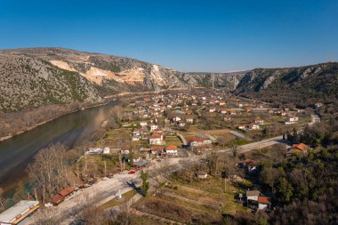 Bosna-Hersek 'in Capljina belediyesindeki Pocitelj köyünün hava manzarası