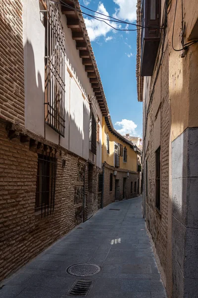 Uno Stretto Passaggio Nella Città Toledo Spagna — Foto Stock