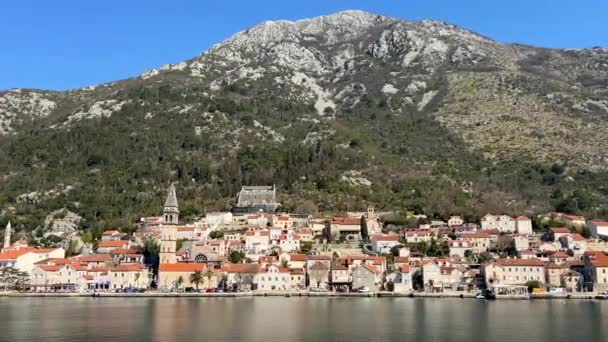 Panning Shot Miasta Perast Morza Zatoce Kotor Czarnogóra — Wideo stockowe