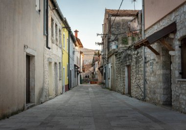 Bosna-Hersek 'in eski Trebinje kentinde bir sokak