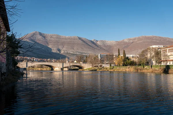 Uitzicht Rivier Trebisnjica Met Bergen Verte Bosnië Herzegovina — Stockfoto