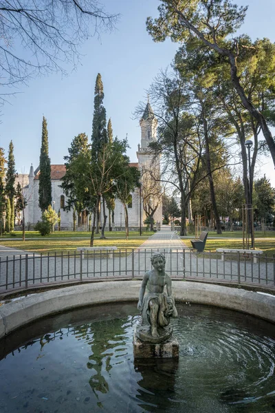 Ornate Water Fountain Gradski Park Serbian Orthodox Cathedral Distance Trebinje — Fotografia de Stock