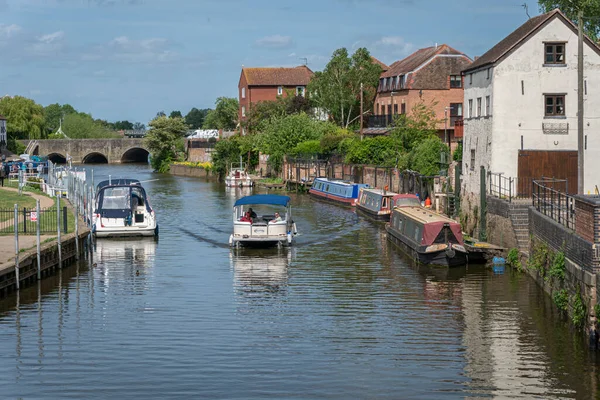 Tewkesbury Wielka Brytania Maj 2022 Widok Rzekę Avon Miasteczku Handlowym — Zdjęcie stockowe