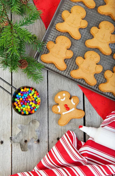 Homemade Gingerbread Men — Stock Photo, Image