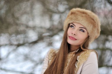 Güzel kadın yüzü